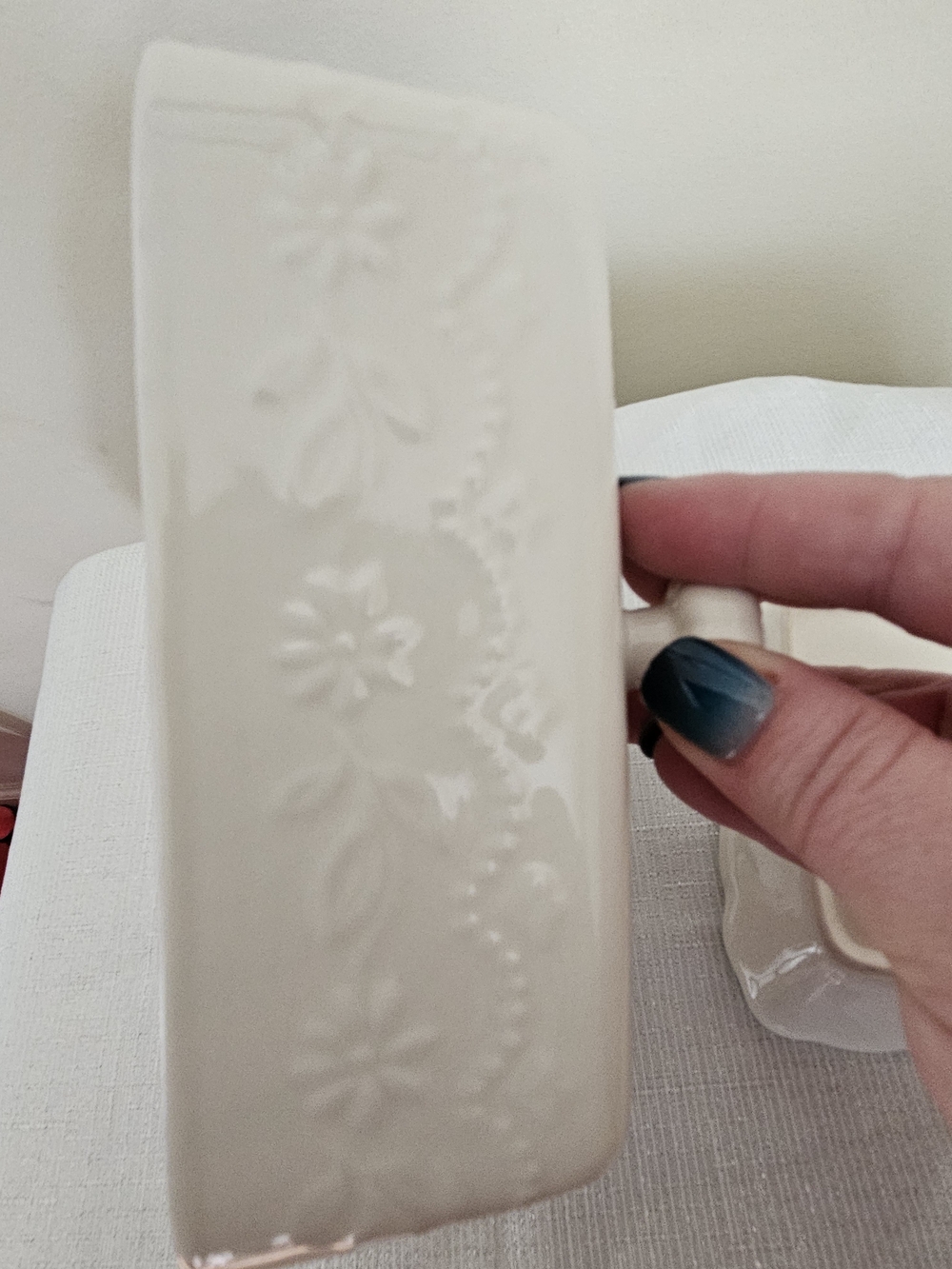 The Pioneer Woman Ceramic Covered Butter Dish with Floral Motif - Picture 7 of 8